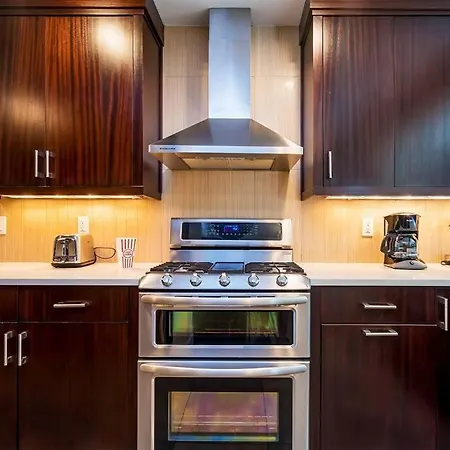 Hollywood Villa Close To The Beach W/Heated Pool